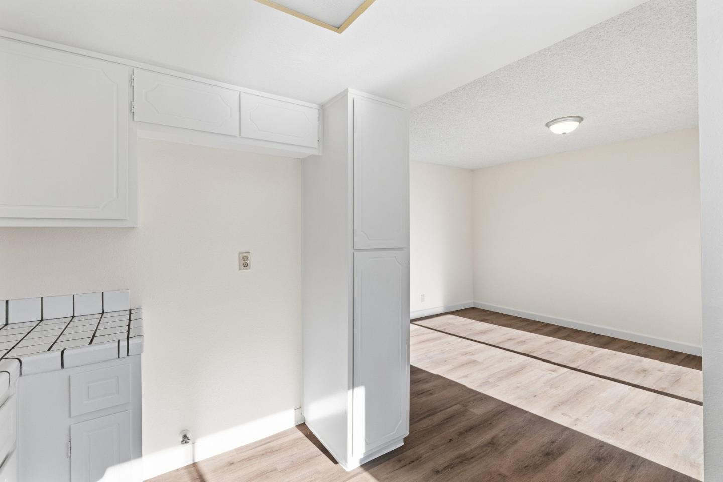 Detail Gallery Image 10 of 29 For 1311 Arbor Park Dr, San Jose,  CA 95126 - 3 Beds | 1/1 Baths