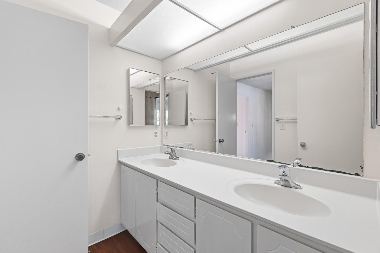 Detail Gallery Image 18 of 29 For 1311 Arbor Park Dr, San Jose,  CA 95126 - 3 Beds | 1/1 Baths