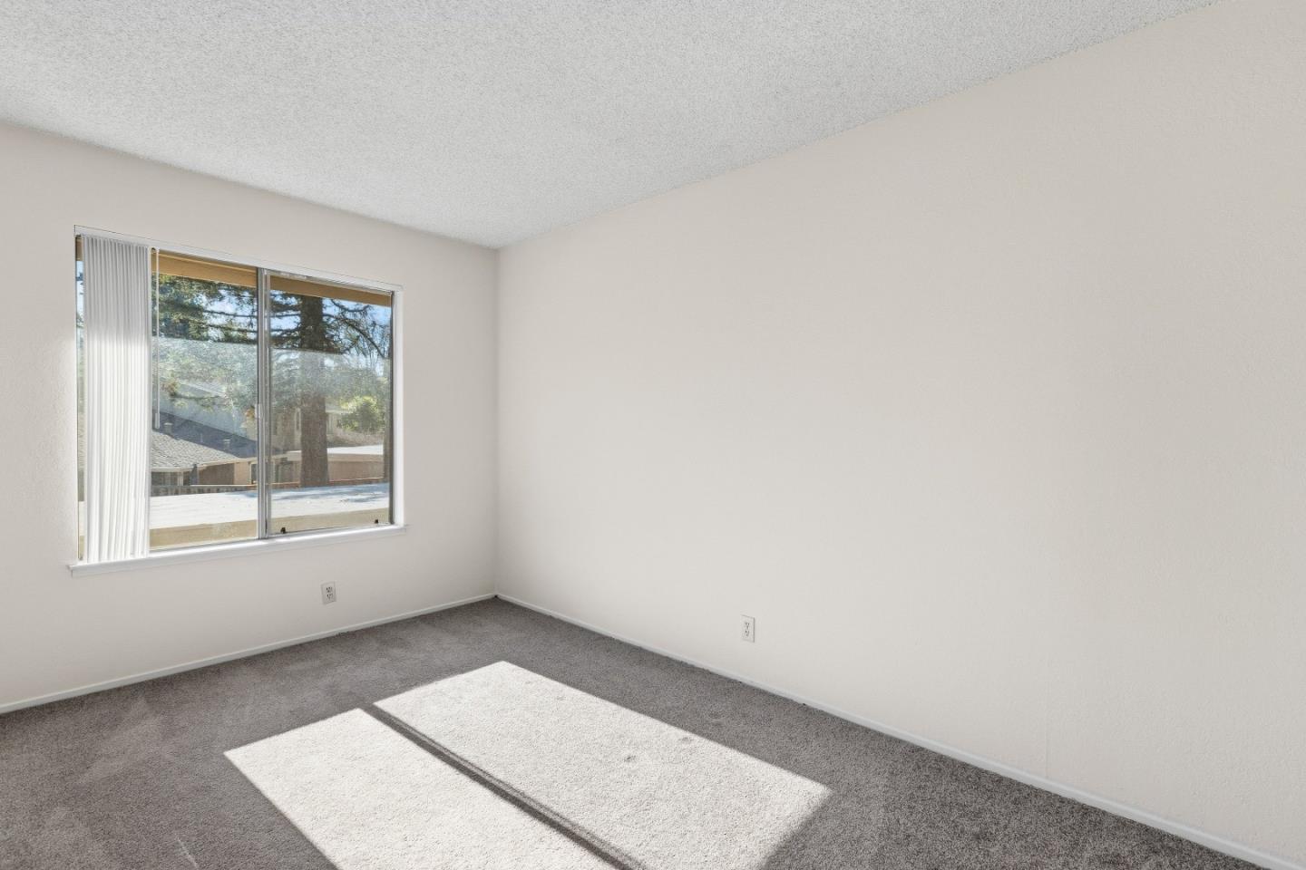 Detail Gallery Image 22 of 29 For 1311 Arbor Park Dr, San Jose,  CA 95126 - 3 Beds | 1/1 Baths