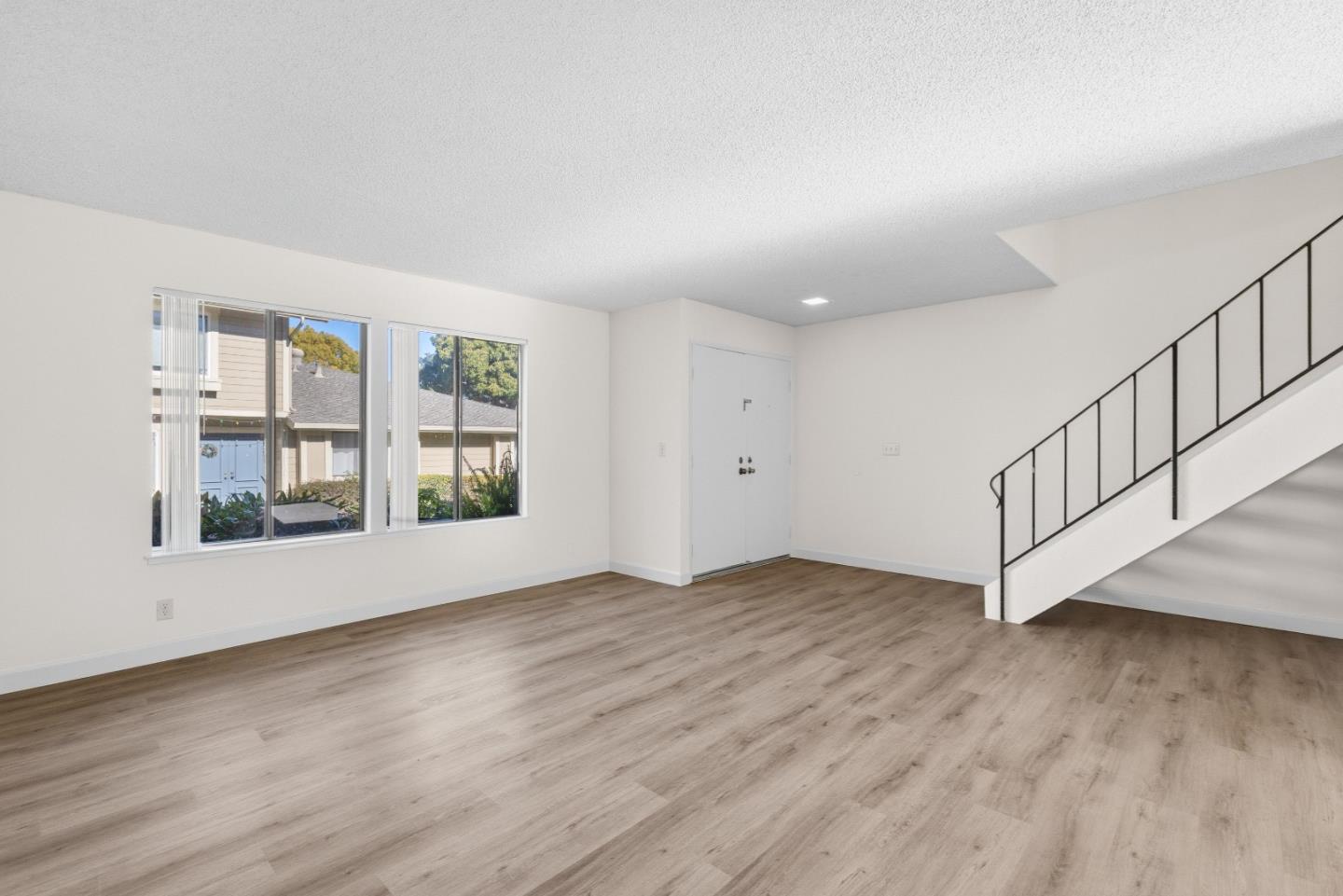 Detail Gallery Image 4 of 29 For 1311 Arbor Park Dr, San Jose,  CA 95126 - 3 Beds | 1/1 Baths