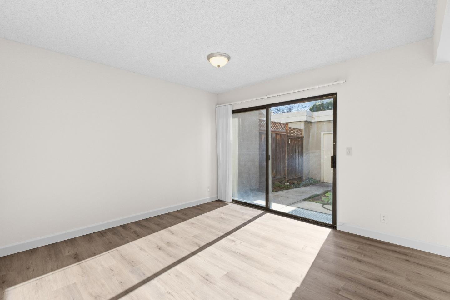 Detail Gallery Image 7 of 29 For 1311 Arbor Park Dr, San Jose,  CA 95126 - 3 Beds | 1/1 Baths