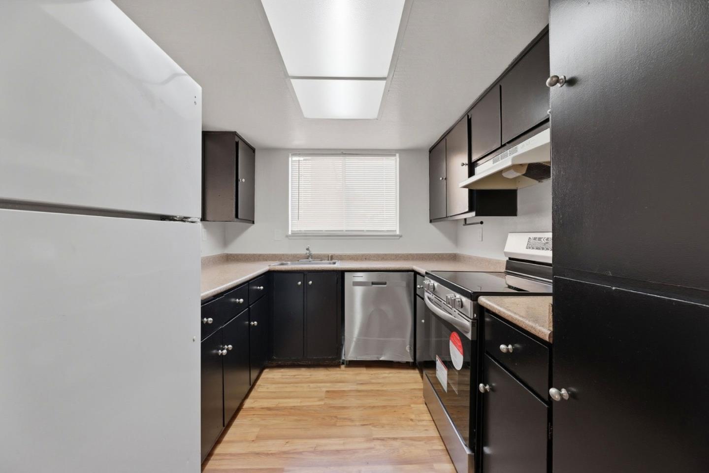 Detail Gallery Image 13 of 45 For 7 Las Moradas Cir, San Pablo,  CA 94806 - 2 Beds | 2 Baths