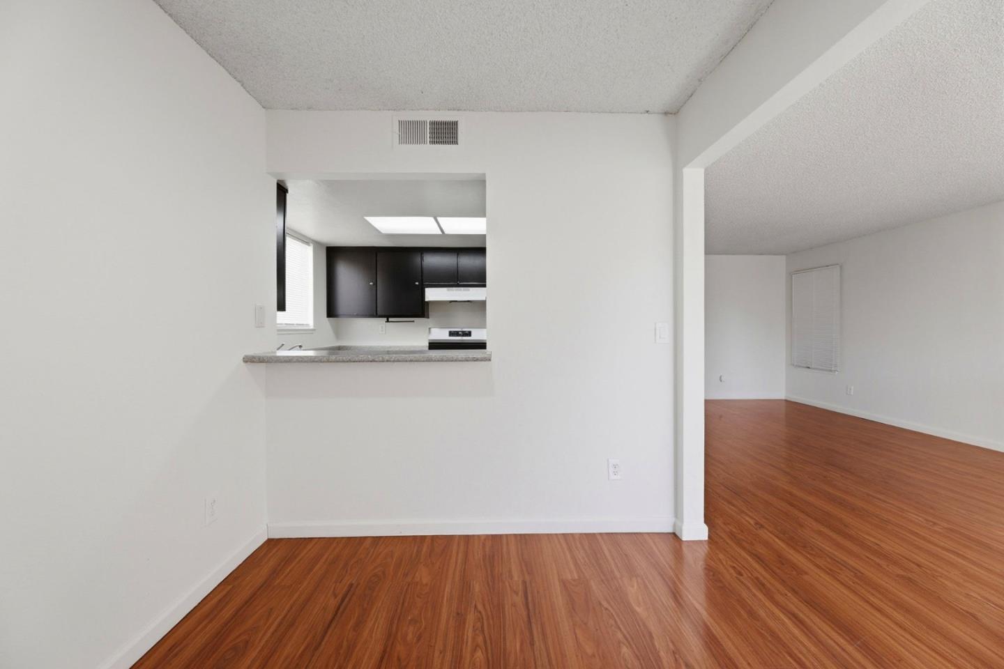 Detail Gallery Image 19 of 45 For 7 Las Moradas Cir, San Pablo,  CA 94806 - 2 Beds | 2 Baths