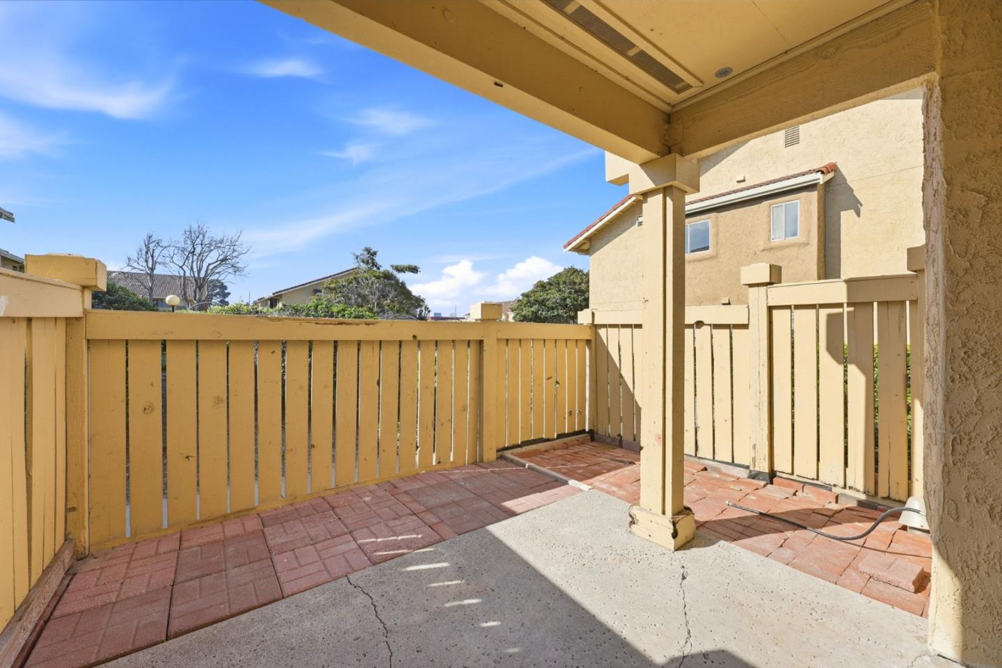 Detail Gallery Image 35 of 45 For 7 Las Moradas Cir, San Pablo,  CA 94806 - 2 Beds | 2 Baths