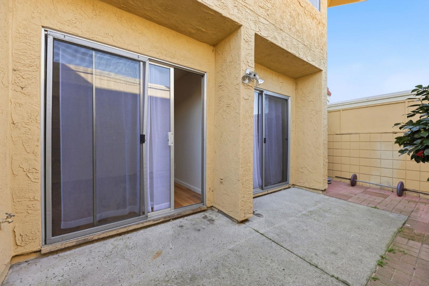 Detail Gallery Image 38 of 45 For 7 Las Moradas Cir, San Pablo,  CA 94806 - 2 Beds | 2 Baths