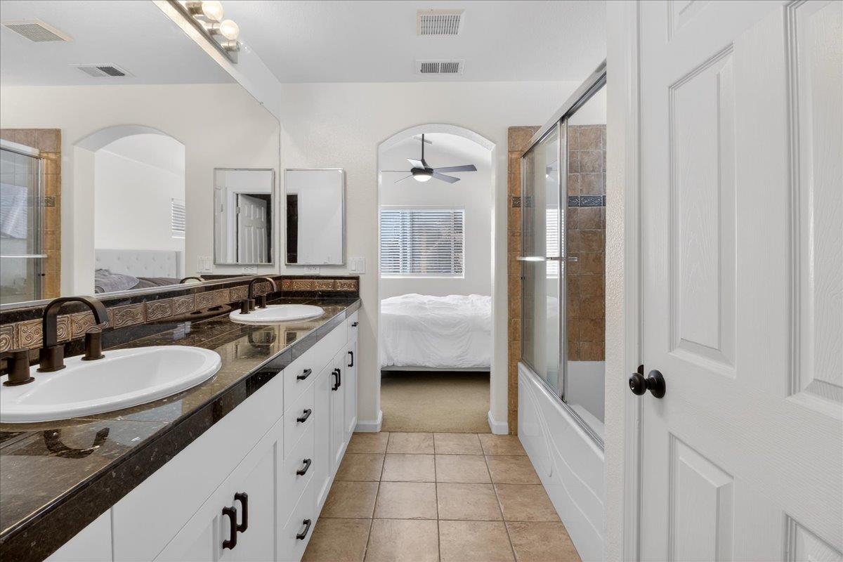 Detail Gallery Image 17 of 31 For 1960 Bradbury St, Salinas,  CA 93906 - 3 Beds | 2/1 Baths