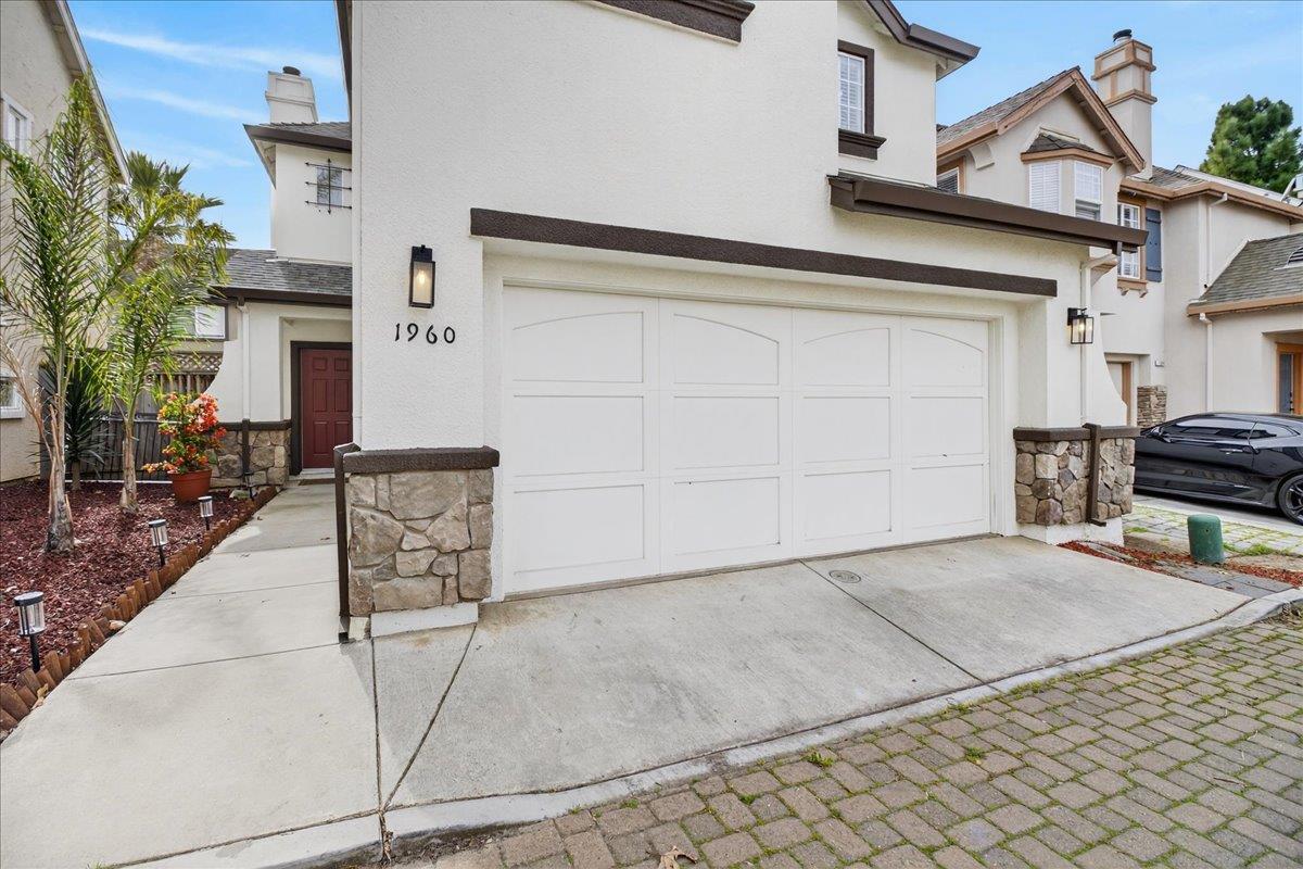 Detail Gallery Image 2 of 31 For 1960 Bradbury St, Salinas,  CA 93906 - 3 Beds | 2/1 Baths