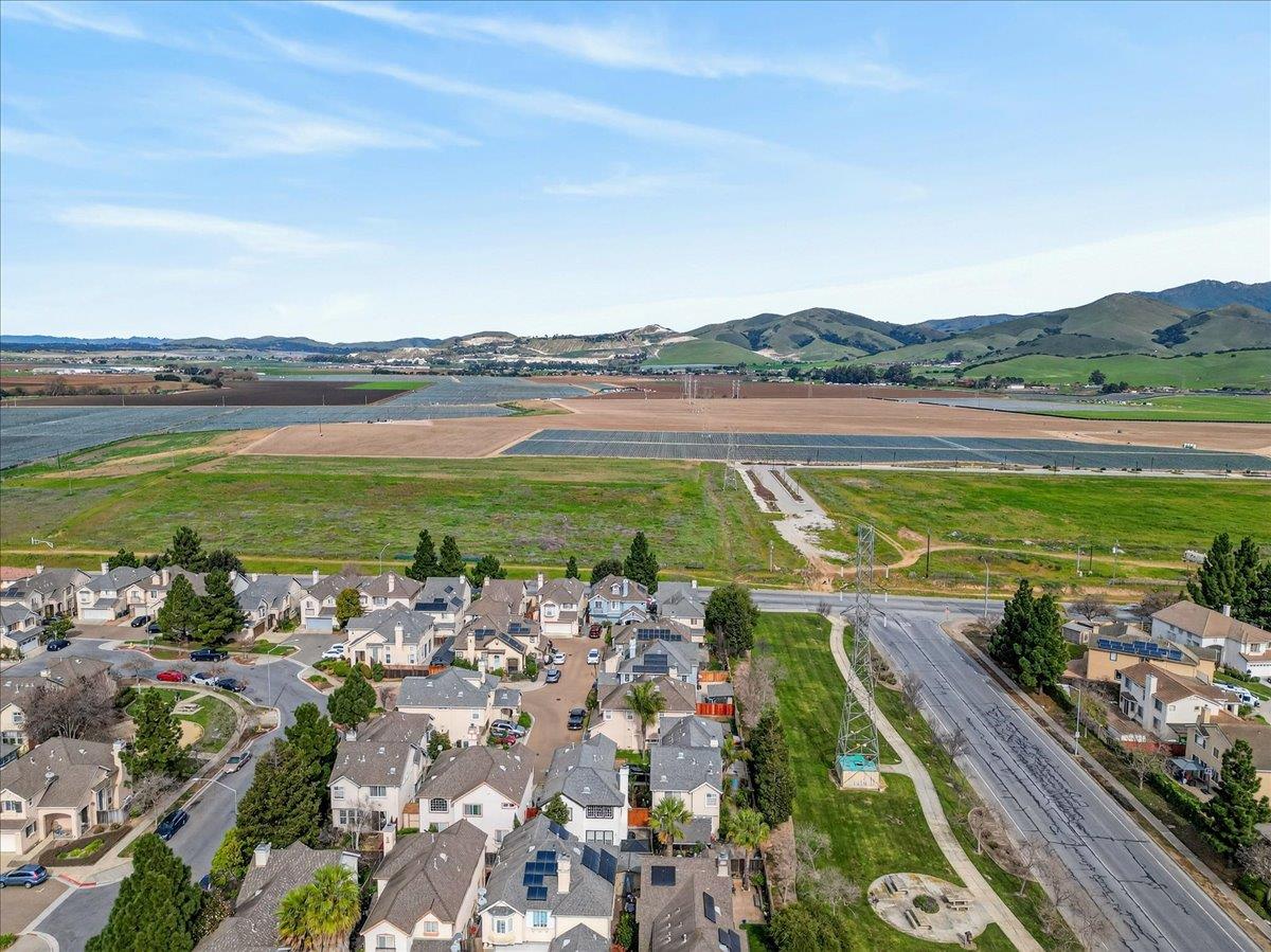 Detail Gallery Image 30 of 31 For 1960 Bradbury St, Salinas,  CA 93906 - 3 Beds | 2/1 Baths