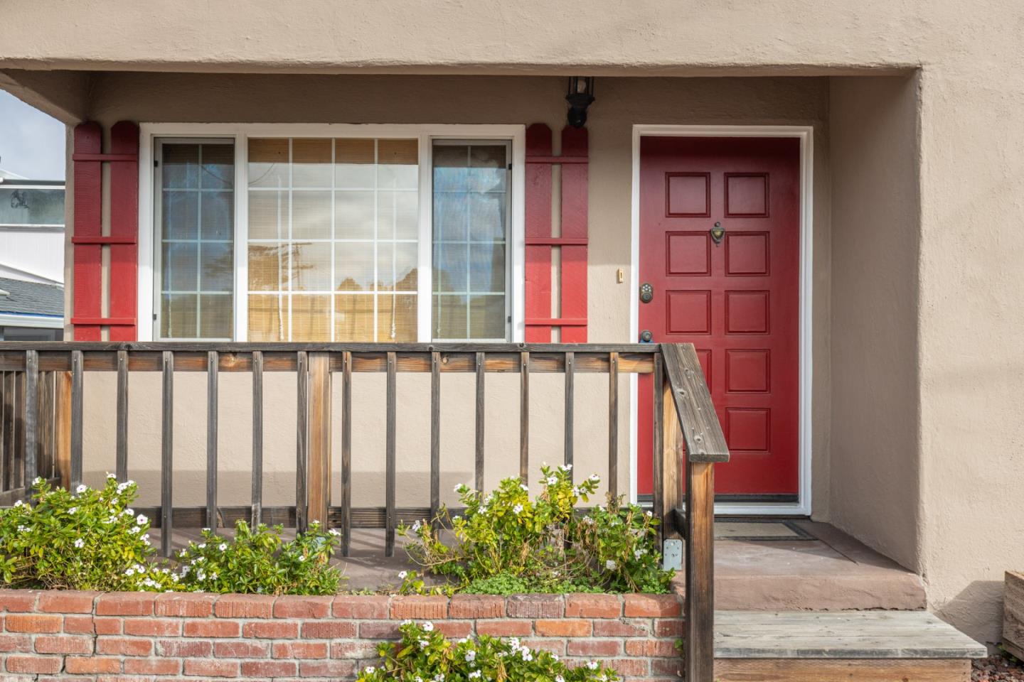 Detail Gallery Image 3 of 21 For 1233 Hilby Ave, Seaside,  CA 93955 - 3 Beds | 1/1 Baths