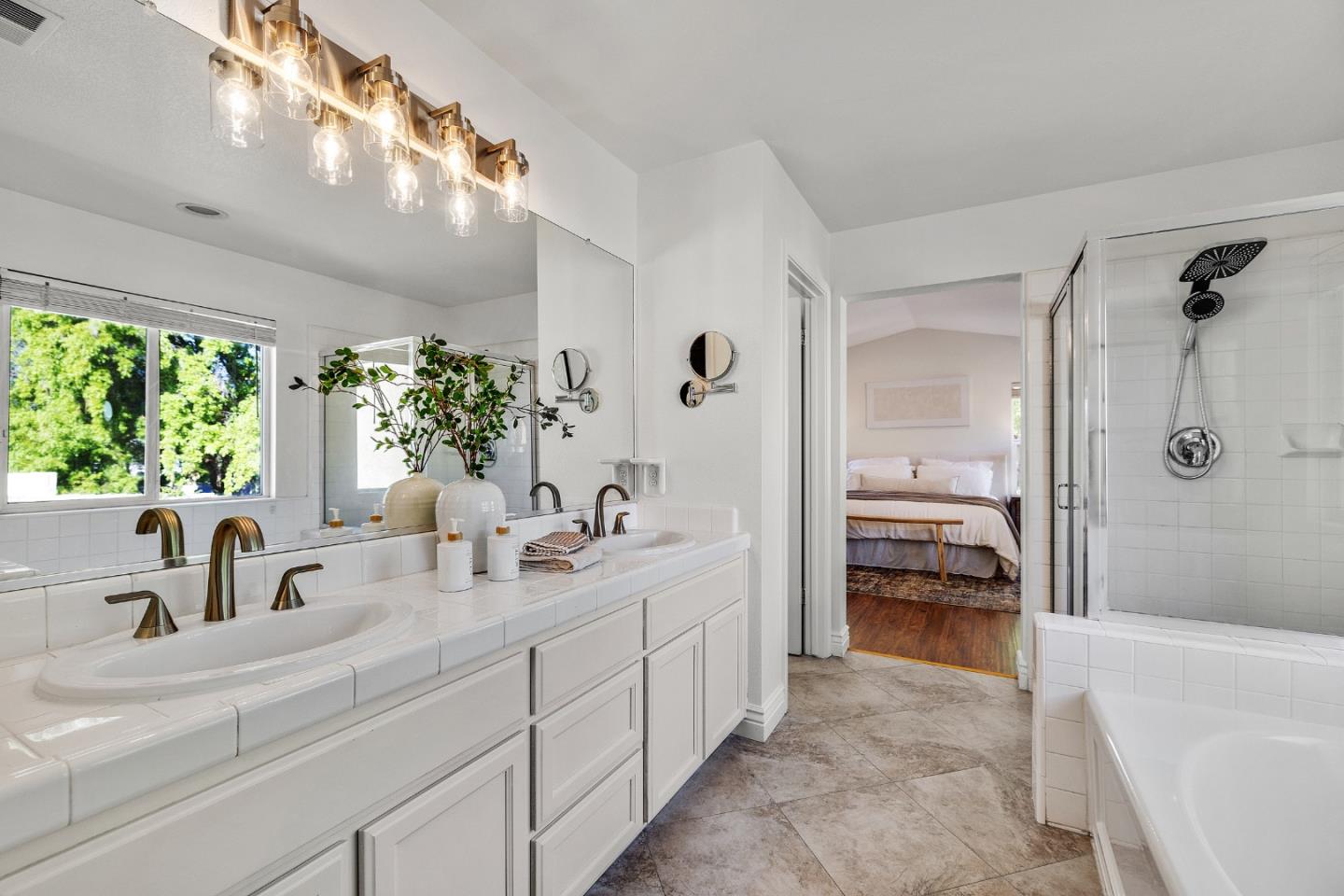 Detail Gallery Image 21 of 37 For 2194 Celeste Ct, San Jose,  CA 95133 - 4 Beds | 2/1 Baths