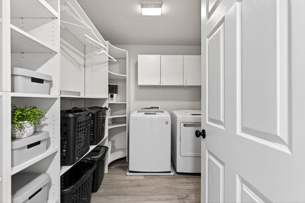 Detail Gallery Image 17 of 39 For 1741 Mimosa St, Hollister,  CA 95023 - 5 Beds | 2/1 Baths