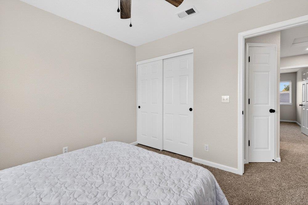 Detail Gallery Image 22 of 39 For 1741 Mimosa St, Hollister,  CA 95023 - 5 Beds | 2/1 Baths