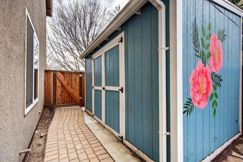 Detail Gallery Image 34 of 39 For 1741 Mimosa St, Hollister,  CA 95023 - 5 Beds | 2/1 Baths