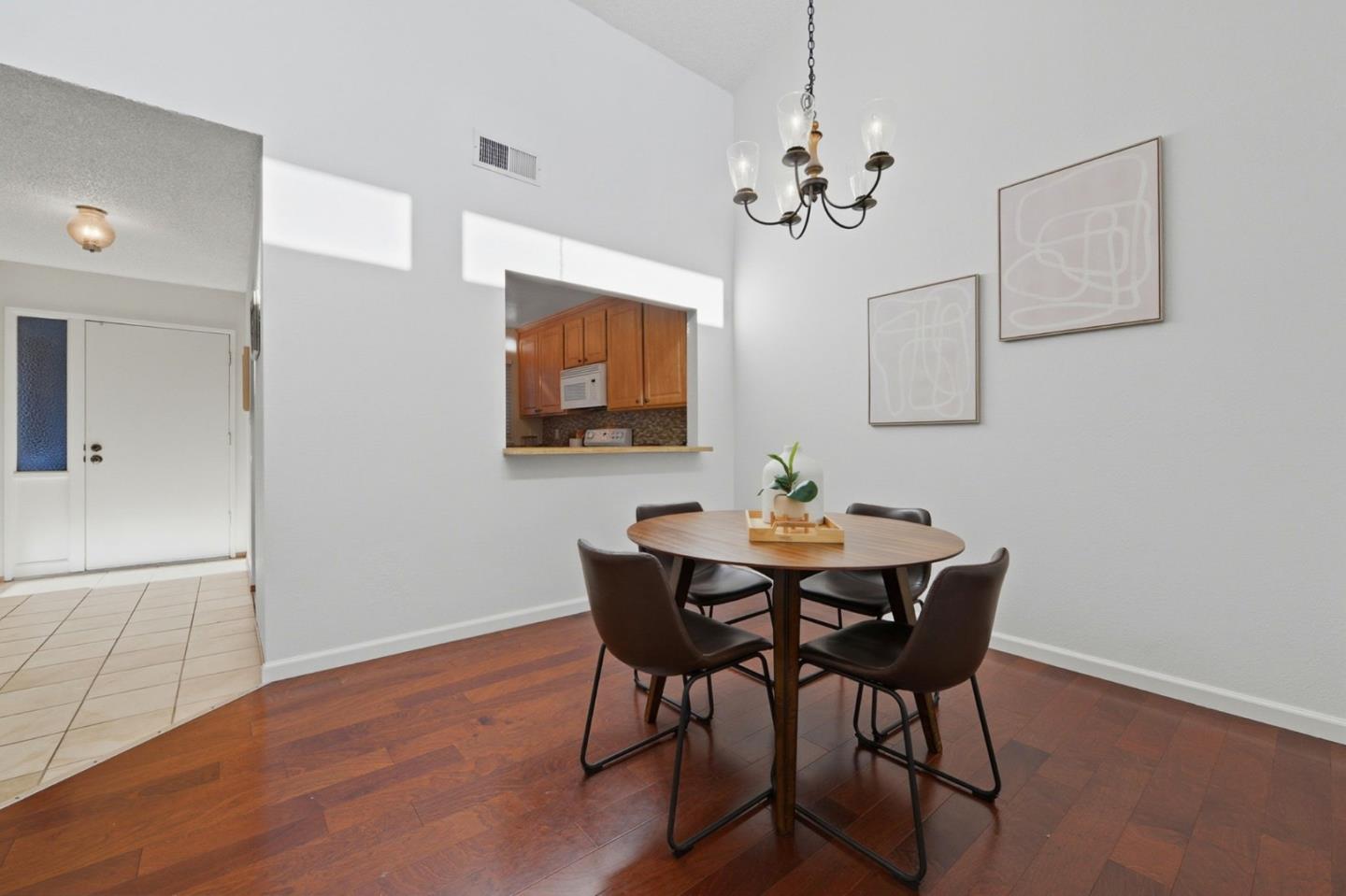 Detail Gallery Image 14 of 32 For 972 Diaz Ln, Foster City,  CA 94404 - 2 Beds | 2 Baths