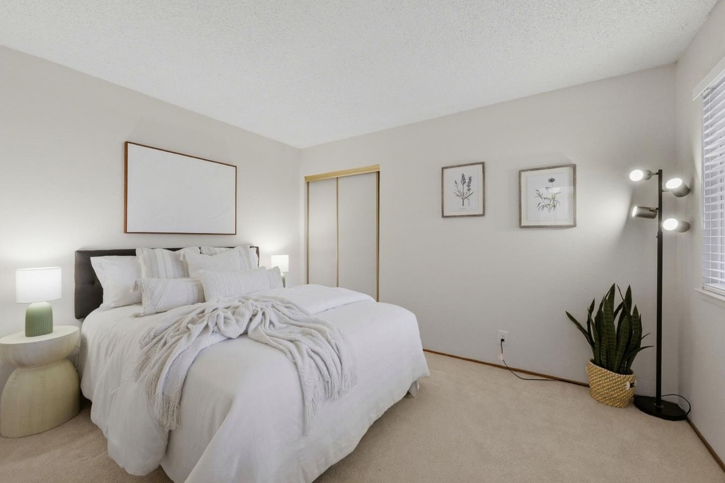 Detail Gallery Image 15 of 32 For 972 Diaz Ln, Foster City,  CA 94404 - 2 Beds | 2 Baths