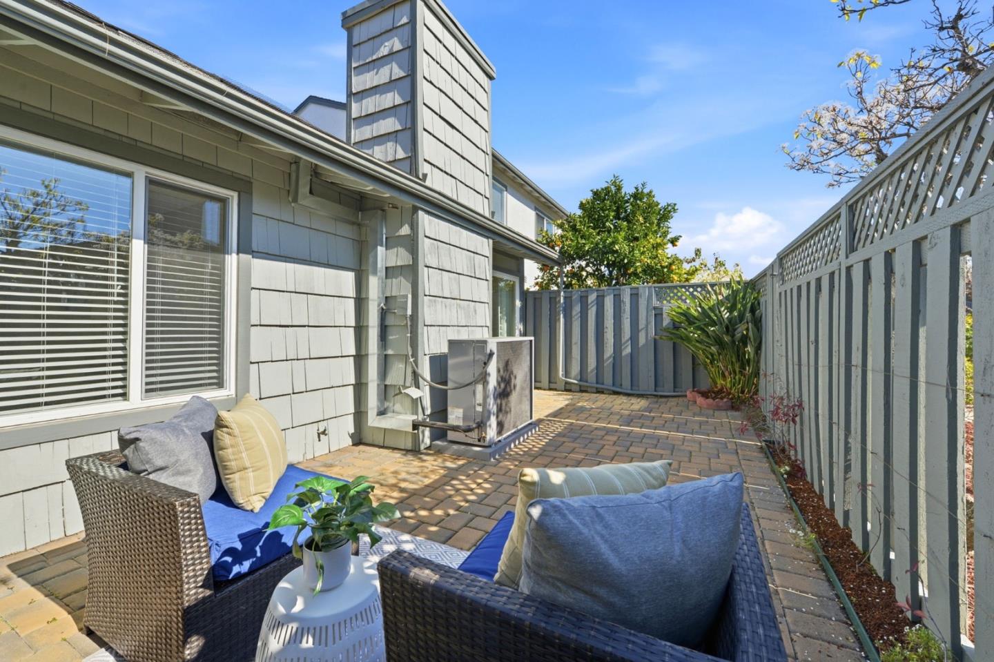 Detail Gallery Image 25 of 32 For 972 Diaz Ln, Foster City,  CA 94404 - 2 Beds | 2 Baths