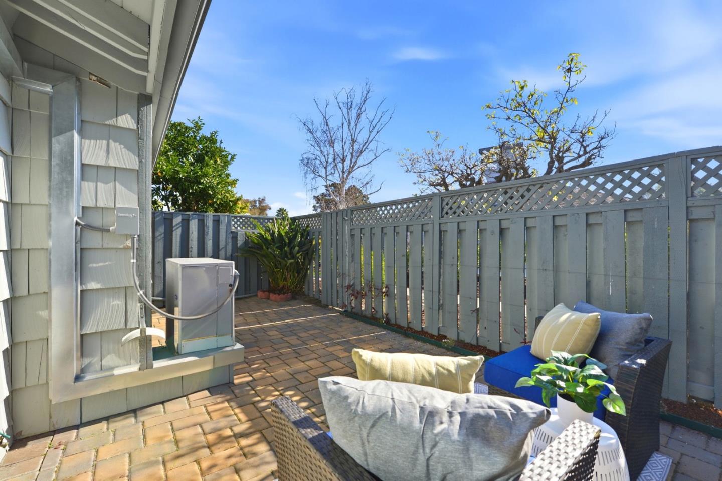 Detail Gallery Image 26 of 32 For 972 Diaz Ln, Foster City,  CA 94404 - 2 Beds | 2 Baths