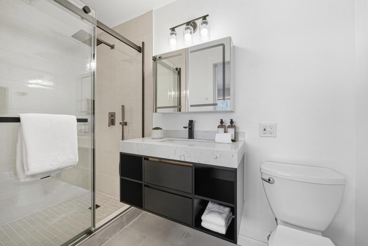 Detail Gallery Image 31 of 49 For 2895 Warburton Ave, Santa Clara,  CA 95051 - 5 Beds | 3 Baths