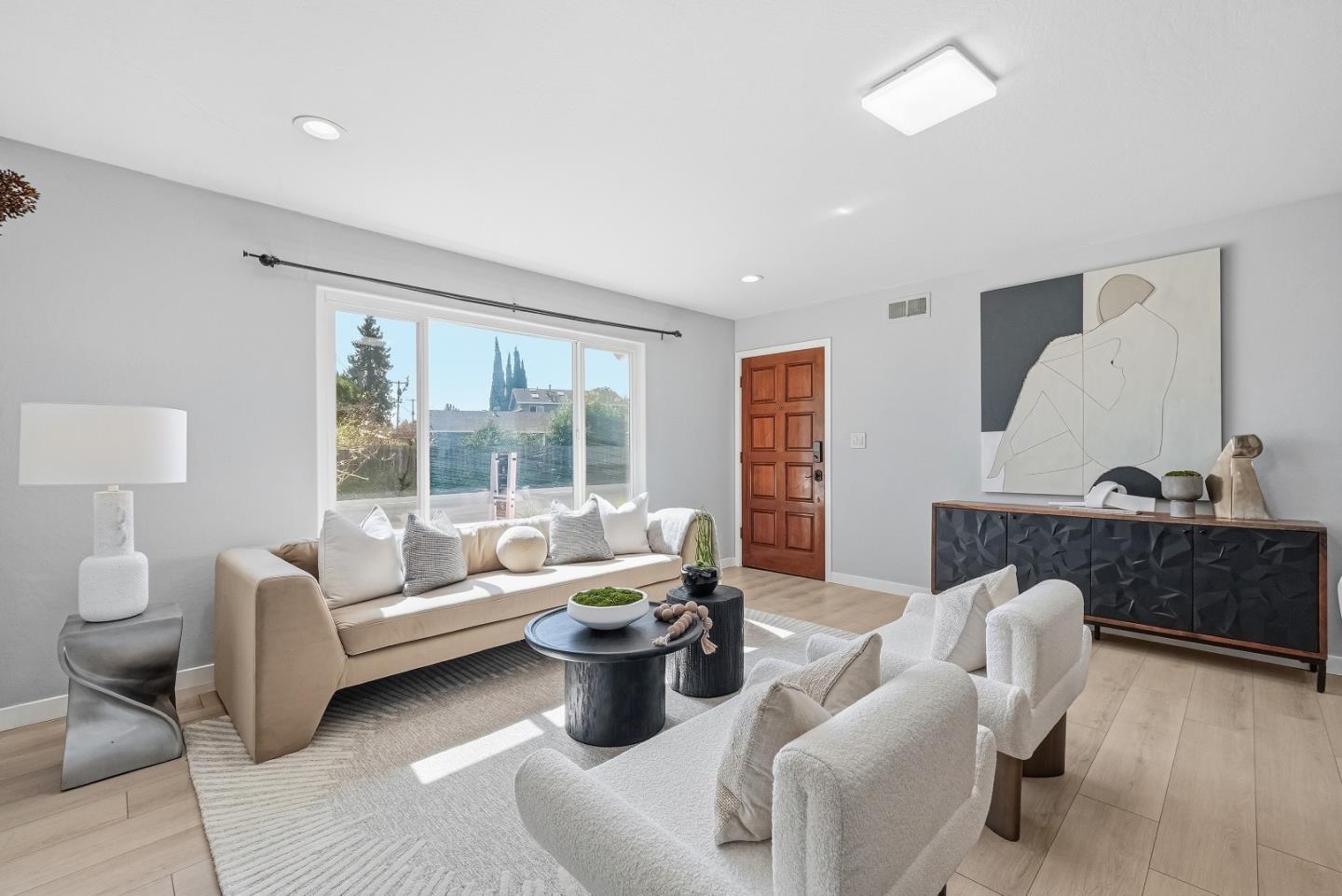 Detail Gallery Image 6 of 49 For 2895 Warburton Ave, Santa Clara,  CA 95051 - 5 Beds | 3 Baths