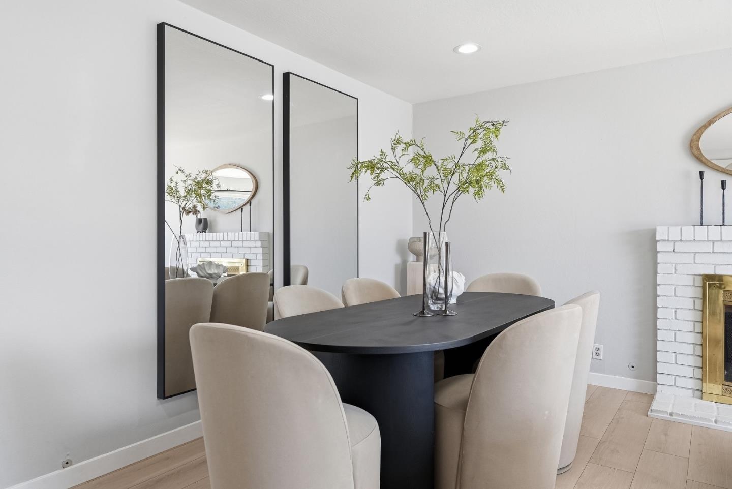 Detail Gallery Image 9 of 49 For 2895 Warburton Ave, Santa Clara,  CA 95051 - 5 Beds | 3 Baths