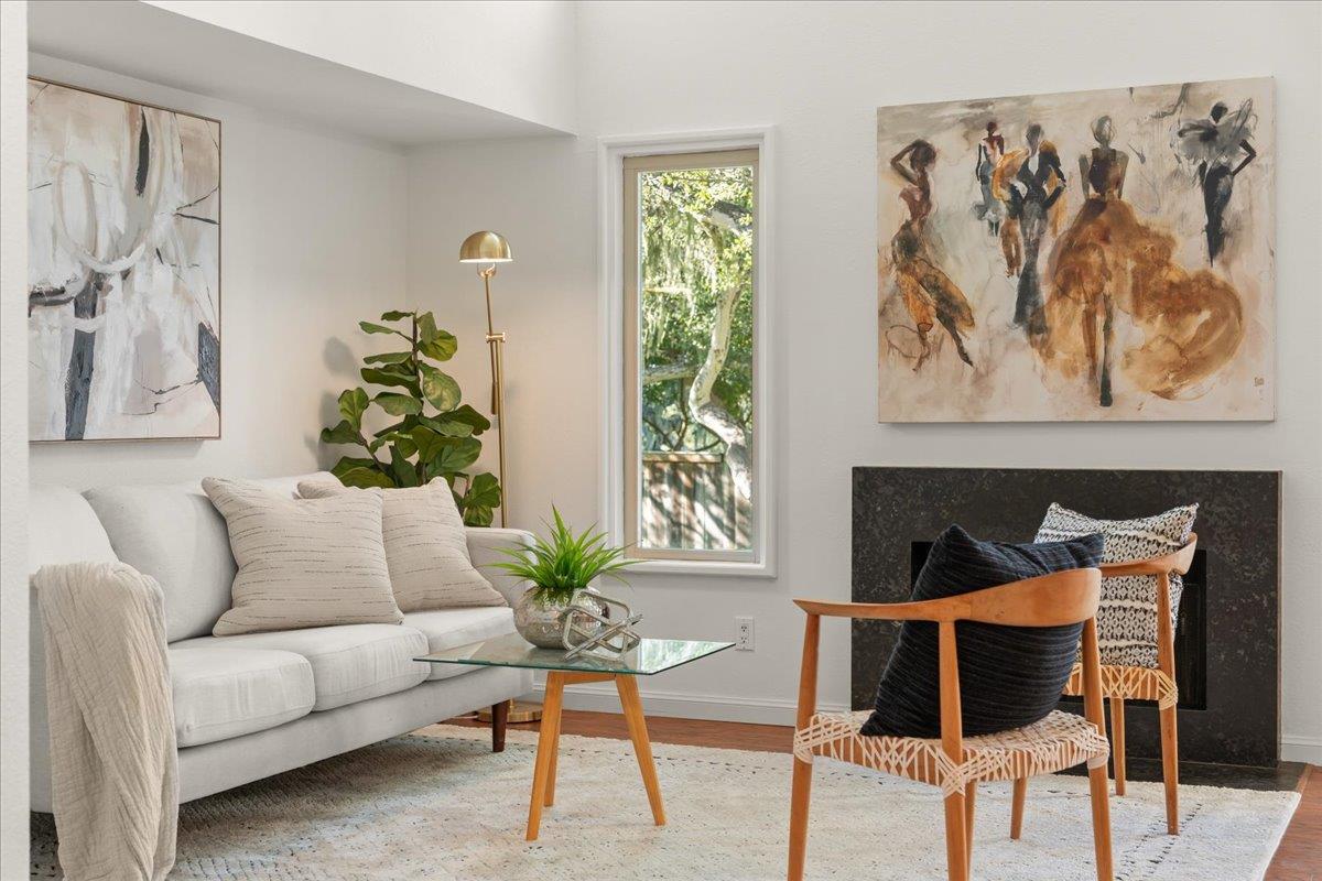 Detail Gallery Image 3 of 30 For 43 Montsalas Dr, Monterey,  CA 93940 - 2 Beds | 2 Baths