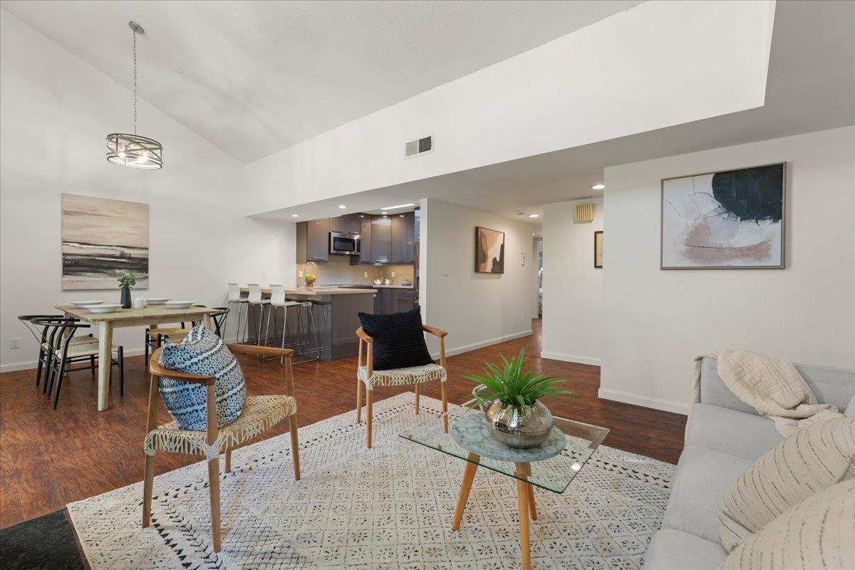 Detail Gallery Image 5 of 30 For 43 Montsalas Dr, Monterey,  CA 93940 - 2 Beds | 2 Baths