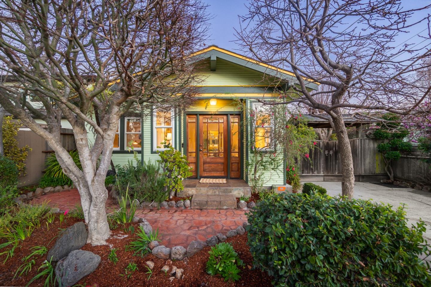 Front Image Thumbnail for ML82034491