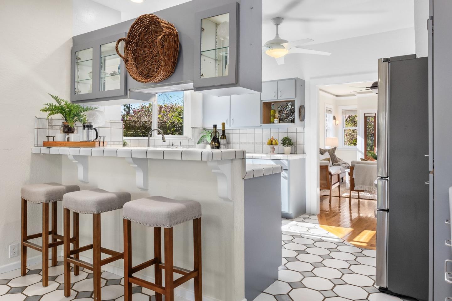 Detail Gallery Image 14 of 50 For 222 Seaview Ave, Santa Cruz,  CA 95062 - 3 Beds | 2 Baths