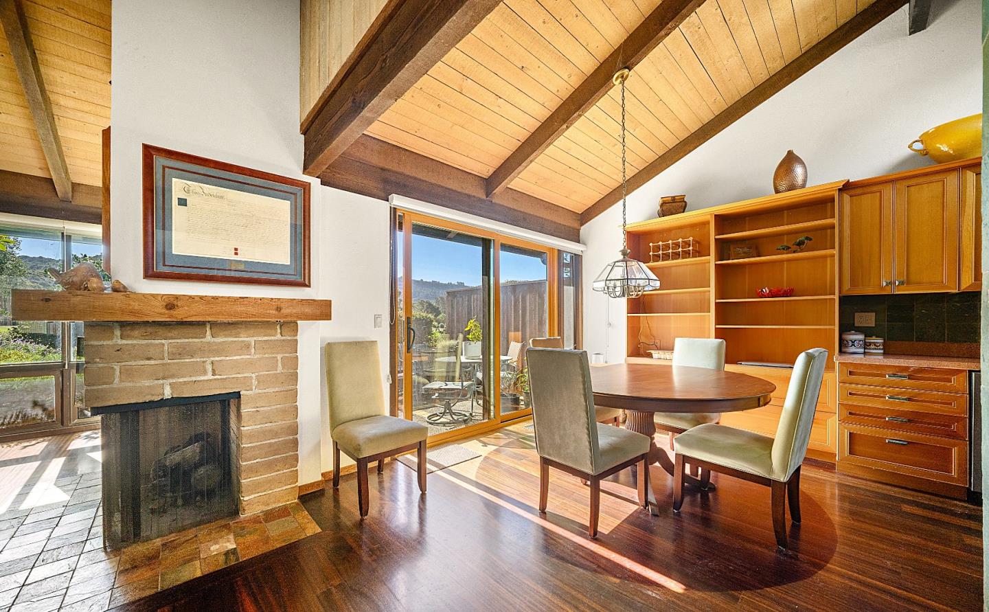 Detail Gallery Image 3 of 10 For 7026 Valley Greens Cir #17,  Carmel,  CA 93923 - 2 Beds | 2 Baths