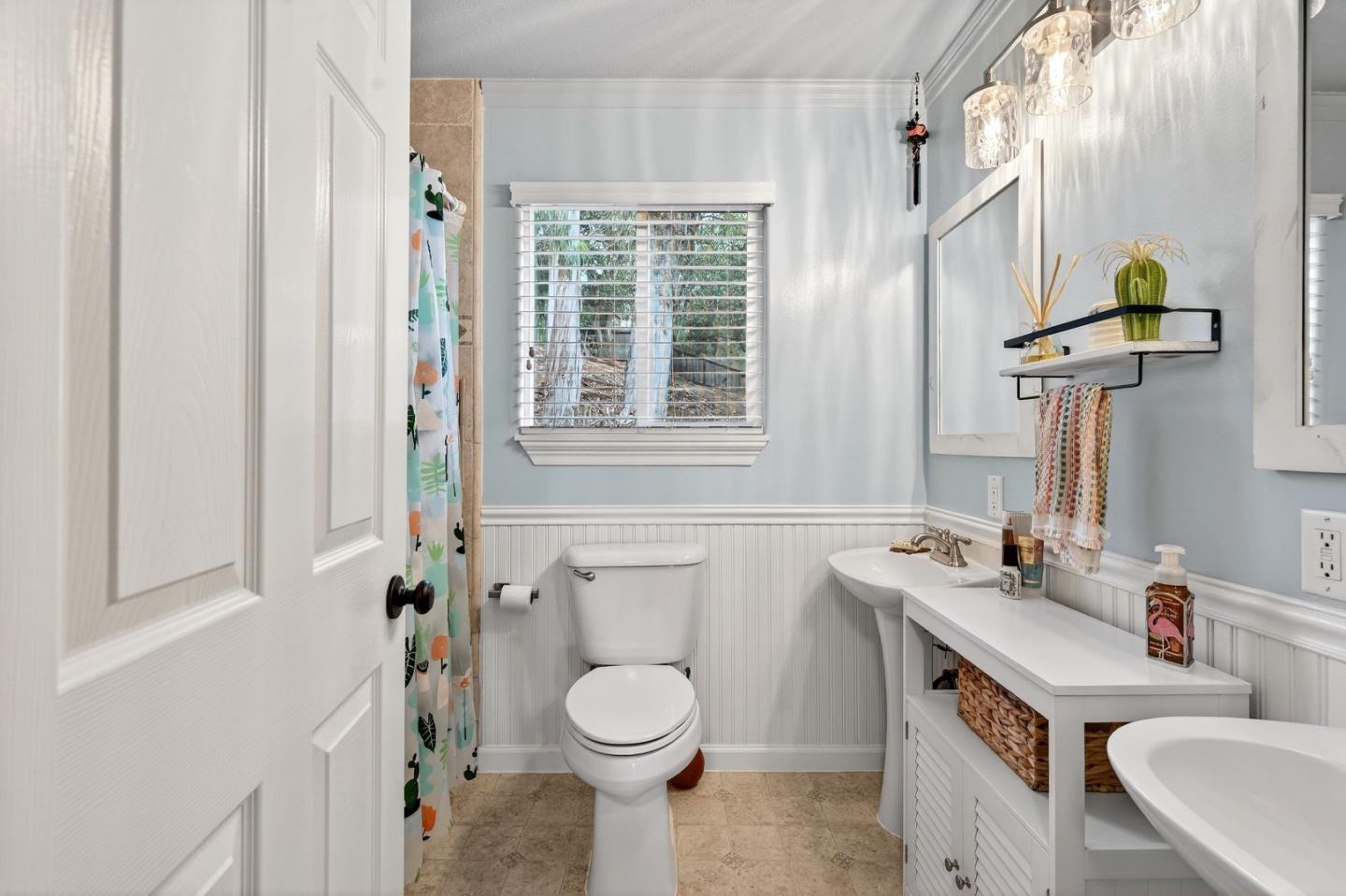 Detail Gallery Image 18 of 28 For 6870 Lakeview Dr, Salinas,  CA 93907 - 3 Beds | 2 Baths