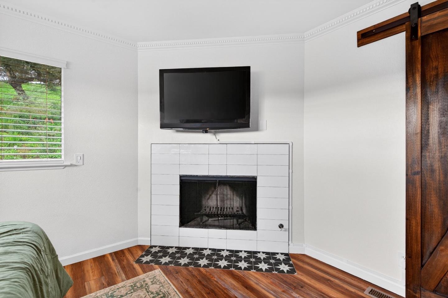 Detail Gallery Image 22 of 28 For 6870 Lakeview Dr, Salinas,  CA 93907 - 3 Beds | 2 Baths