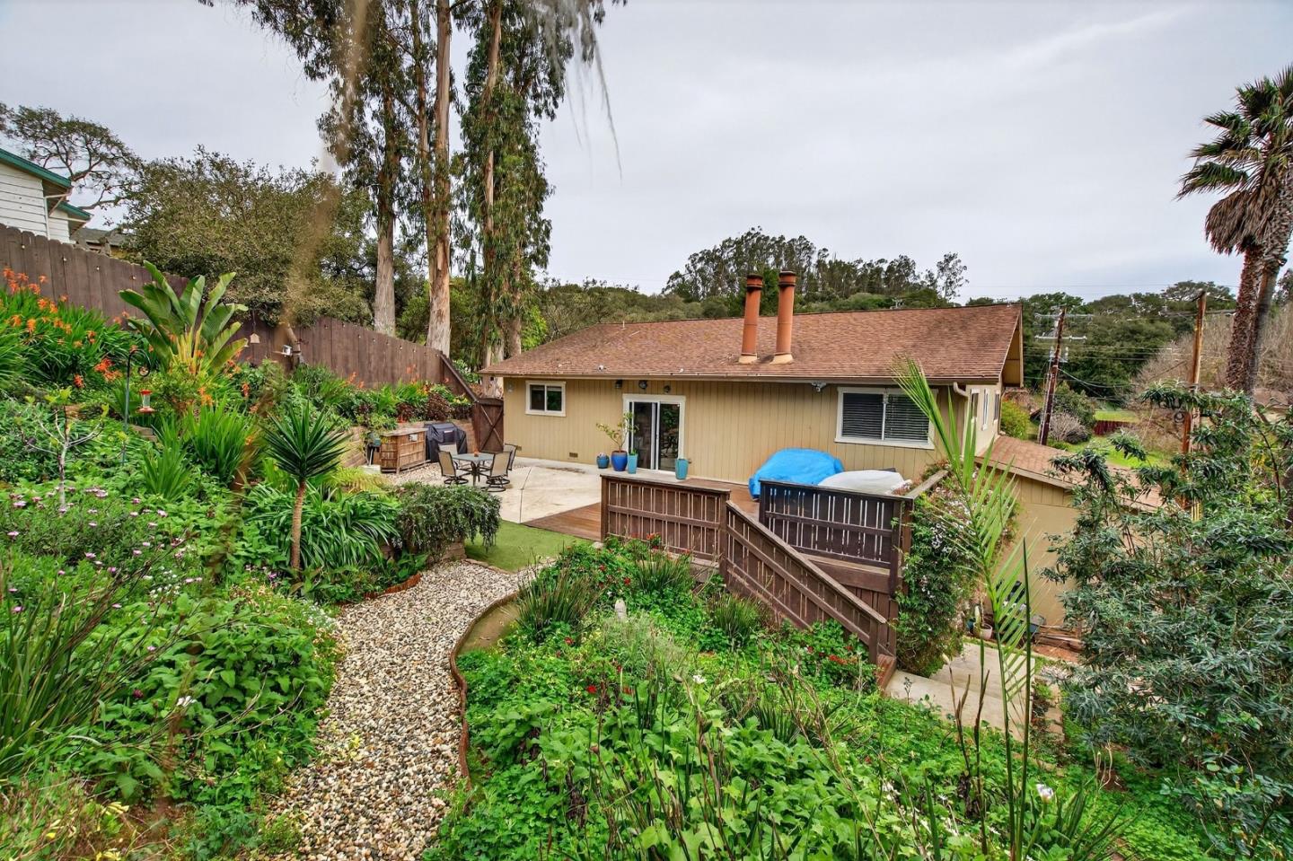 Detail Gallery Image 24 of 28 For 6870 Lakeview Dr, Salinas,  CA 93907 - 3 Beds | 2 Baths