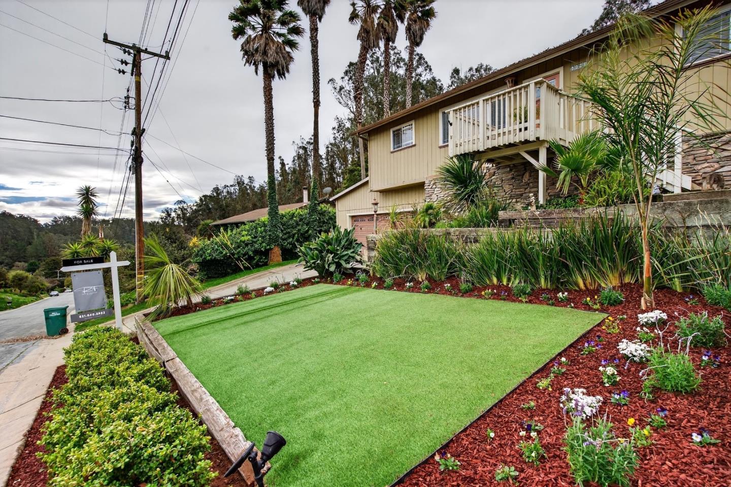 Detail Gallery Image 4 of 28 For 6870 Lakeview Dr, Salinas,  CA 93907 - 3 Beds | 2 Baths