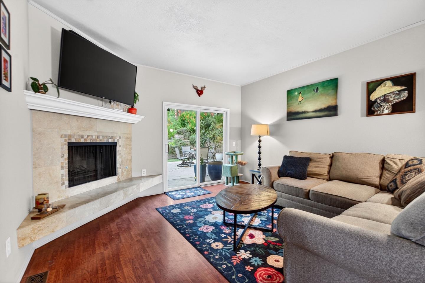 Detail Gallery Image 7 of 28 For 6870 Lakeview Dr, Salinas,  CA 93907 - 3 Beds | 2 Baths