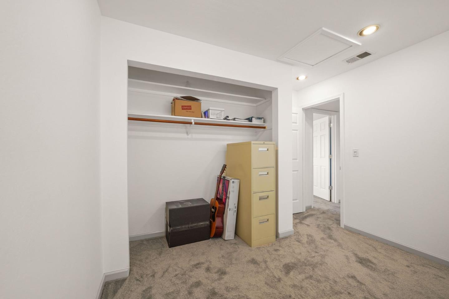 Detail Gallery Image 29 of 45 For 529 Bryce Ct, Milpitas,  CA 95035 - 4 Beds | 2/1 Baths