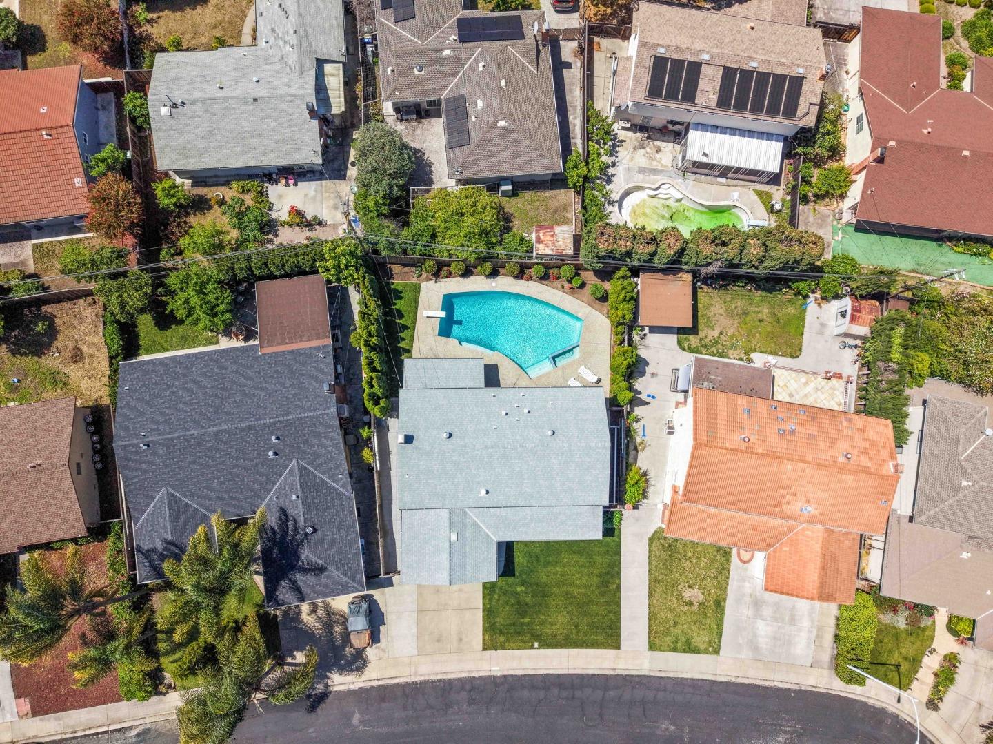 Detail Gallery Image 38 of 45 For 529 Bryce Ct, Milpitas,  CA 95035 - 4 Beds | 2/1 Baths