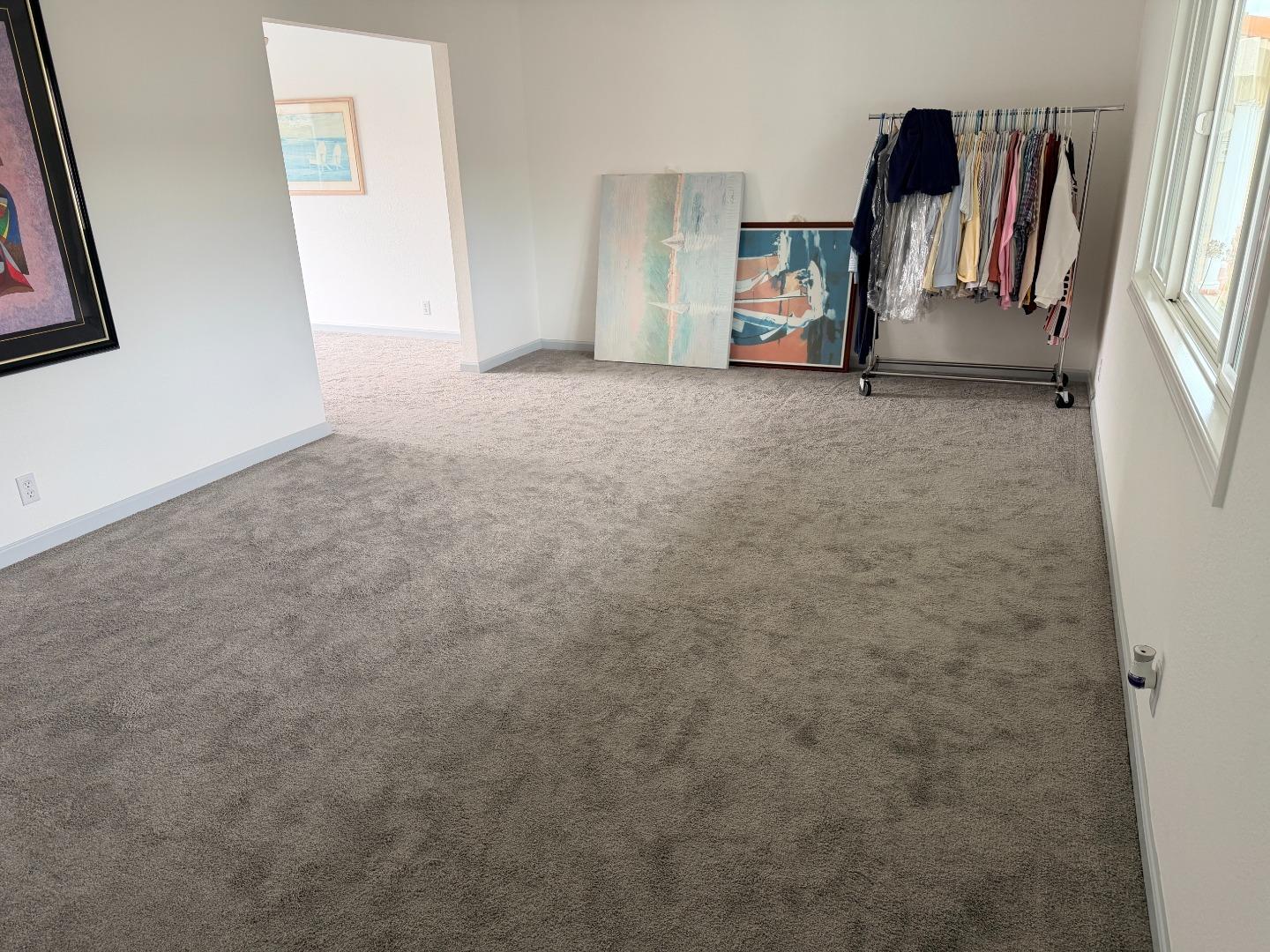 Detail Gallery Image 4 of 22 For 529 Bryce Ct, Milpitas,  CA 95035 - 4 Beds | 2/1 Baths