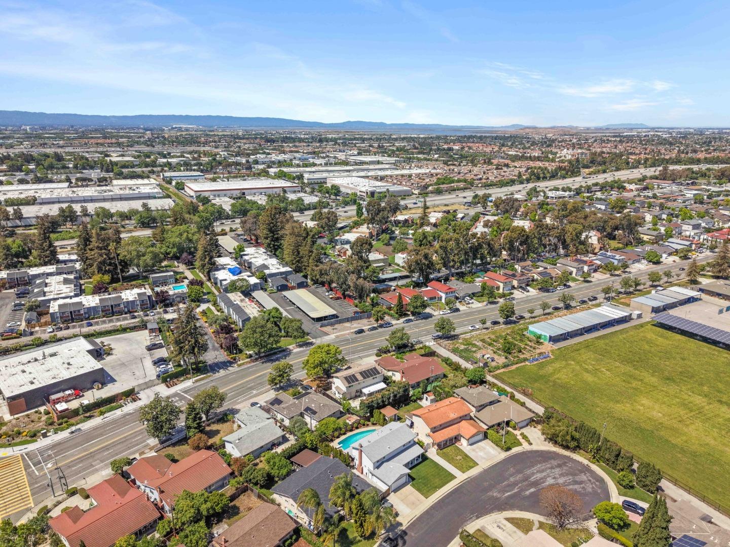 Detail Gallery Image 40 of 45 For 529 Bryce Ct, Milpitas,  CA 95035 - 4 Beds | 2/1 Baths