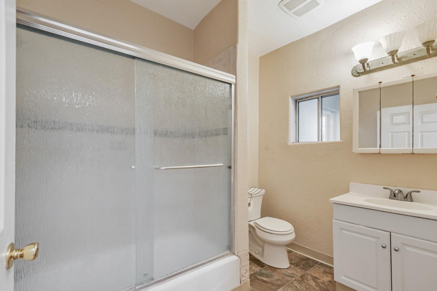 Detail Gallery Image 5 of 12 For 96-98 E Saint John St, San Jose,  CA 95112 - – Beds | – Baths