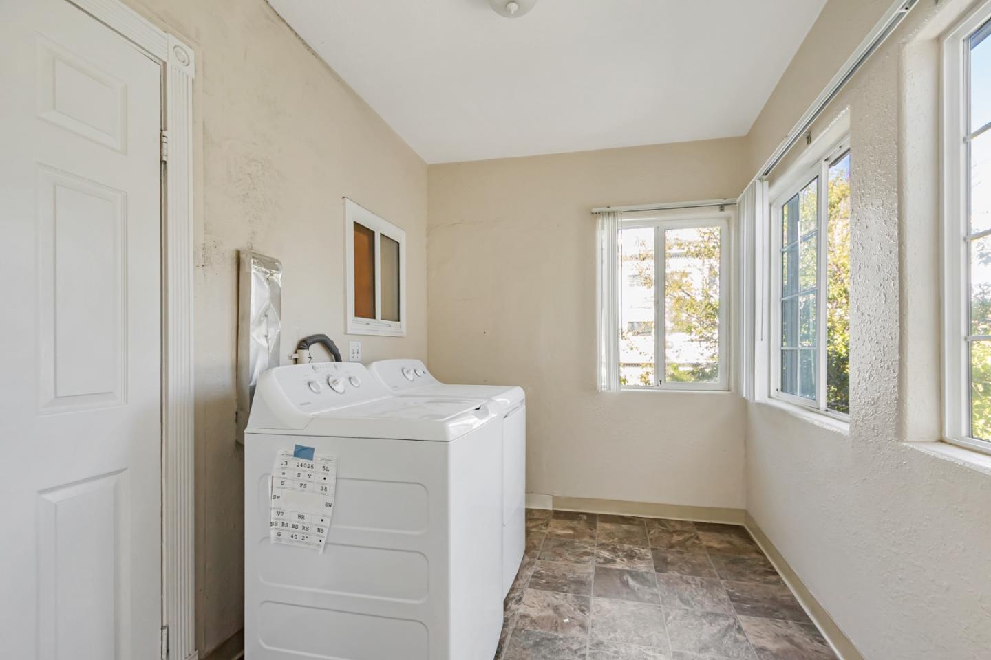 Detail Gallery Image 6 of 12 For 96-98 E Saint John St, San Jose,  CA 95112 - – Beds | – Baths