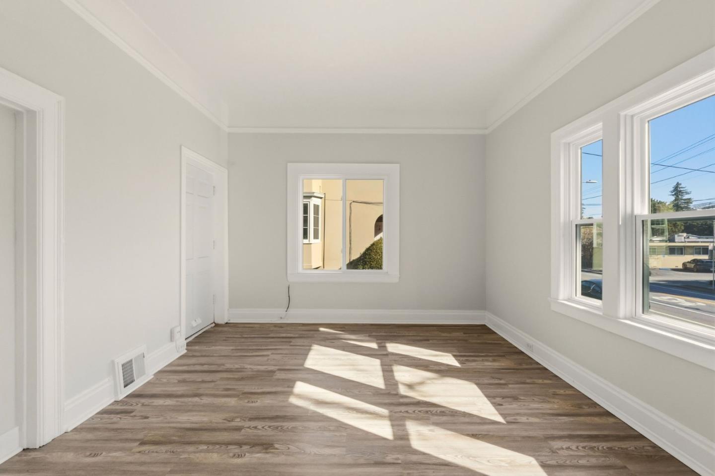 Detail Gallery Image 8 of 51 For 119 E Poplar Ave, San Mateo,  CA 94401 - – Beds | – Baths