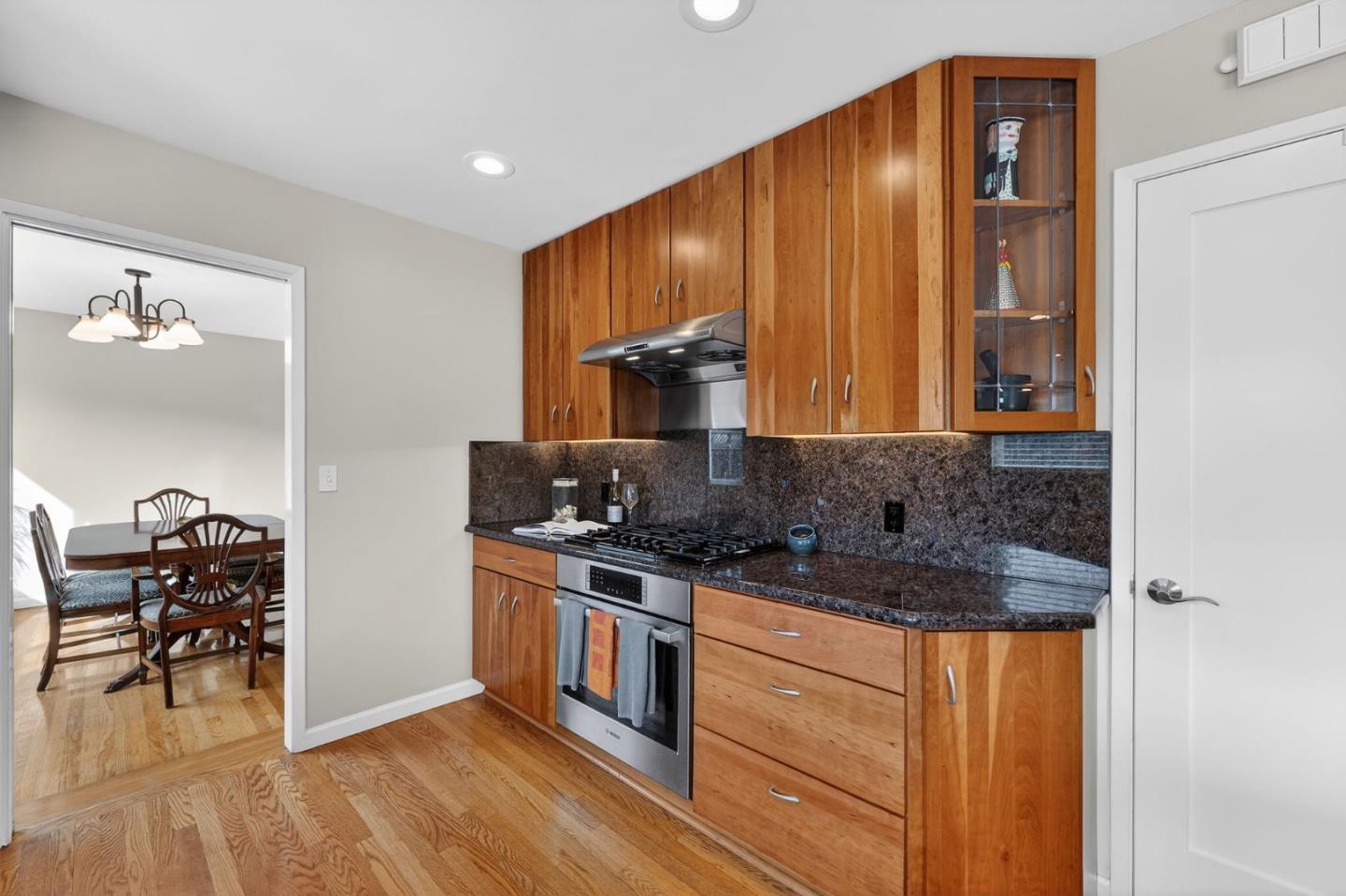 Detail Gallery Image 20 of 38 For 4309 Funston Dr, San Jose,  CA 95136 - 5 Beds | 2/1 Baths