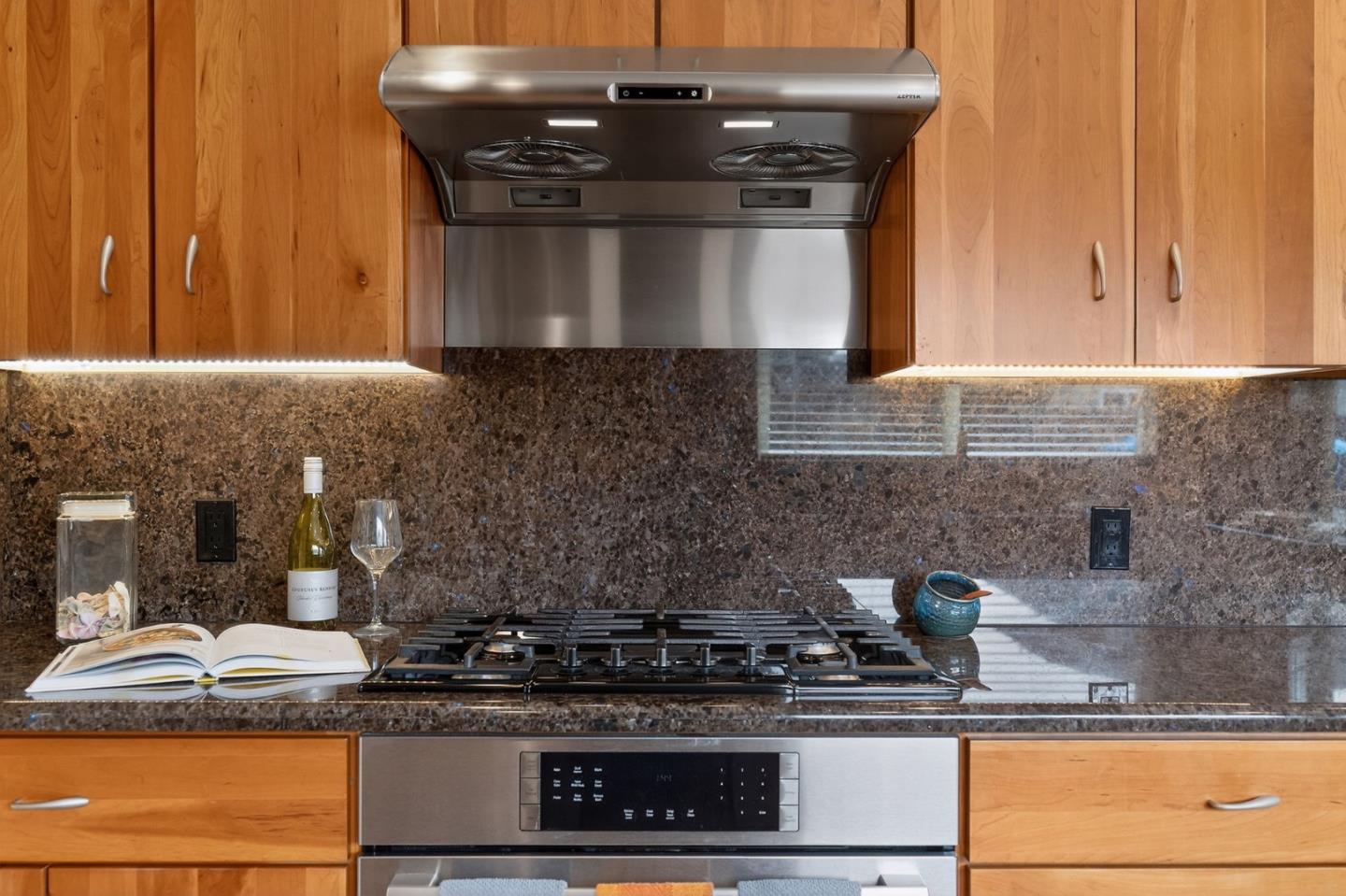 Detail Gallery Image 22 of 38 For 4309 Funston Dr, San Jose,  CA 95136 - 5 Beds | 2/1 Baths