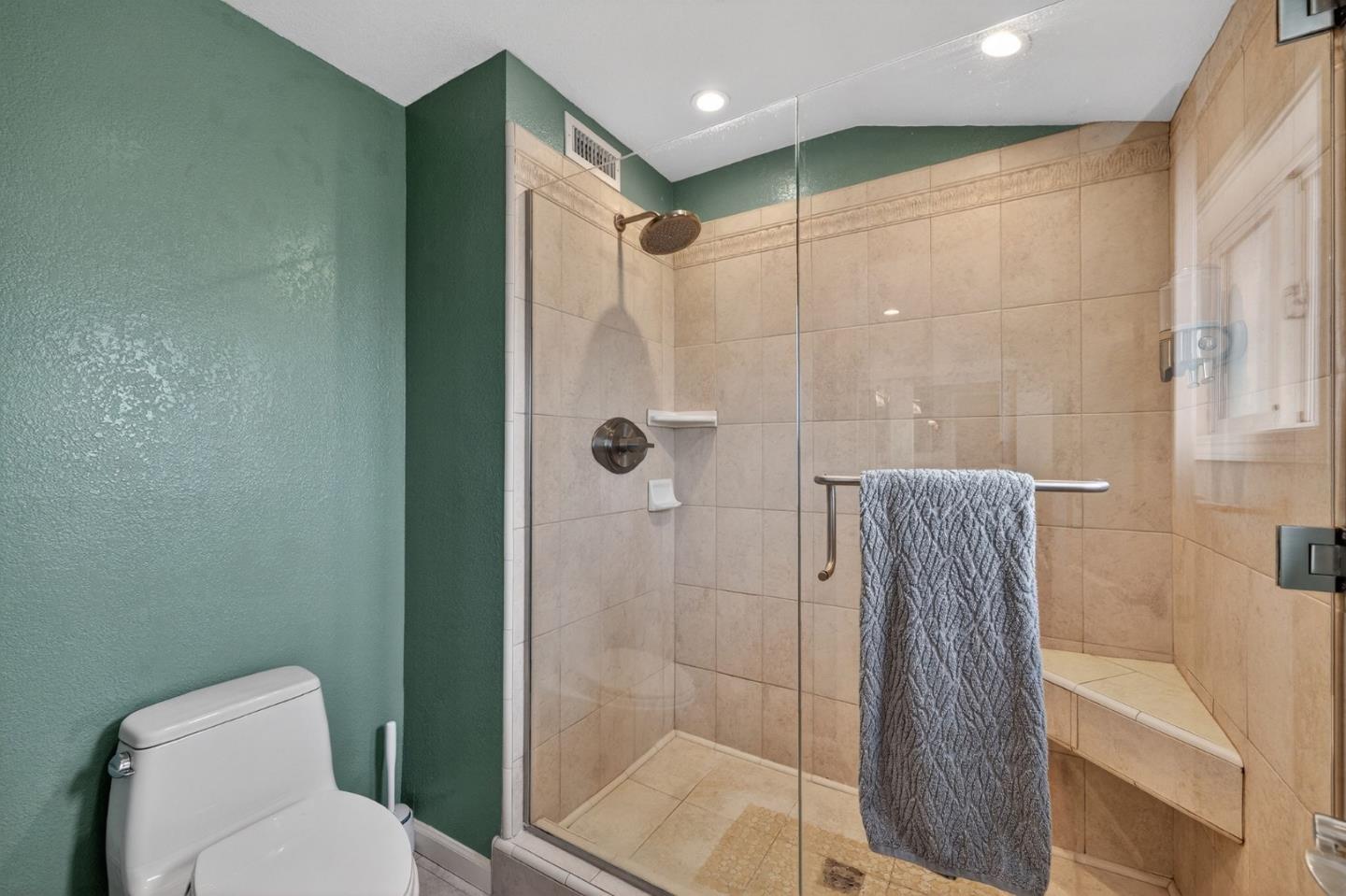 Detail Gallery Image 26 of 38 For 4309 Funston Dr, San Jose,  CA 95136 - 5 Beds | 2/1 Baths