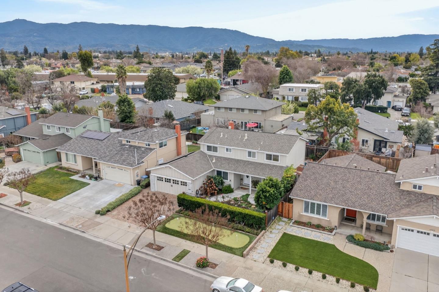 Detail Gallery Image 4 of 38 For 4309 Funston Dr, San Jose,  CA 95136 - 5 Beds | 2/1 Baths