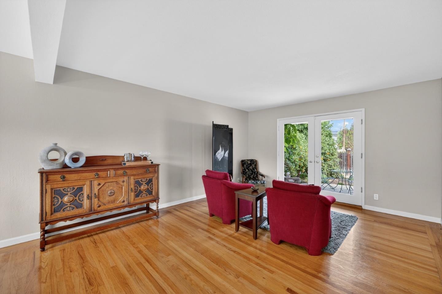 Detail Gallery Image 9 of 38 For 4309 Funston Dr, San Jose,  CA 95136 - 5 Beds | 2/1 Baths