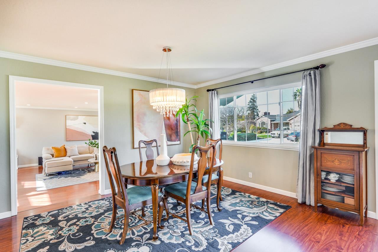 Detail Gallery Image 10 of 55 For 22054 Hibiscus Dr, Cupertino,  CA 95014 - 4 Beds | 2 Baths