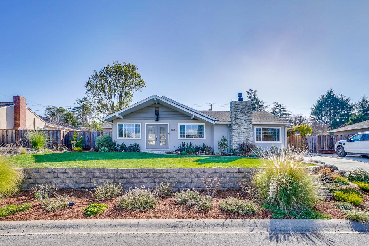 Detail Gallery Image 3 of 55 For 22054 Hibiscus Dr, Cupertino,  CA 95014 - 4 Beds | 2 Baths