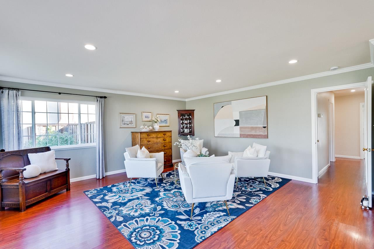 Detail Gallery Image 7 of 55 For 22054 Hibiscus Dr, Cupertino,  CA 95014 - 4 Beds | 2 Baths