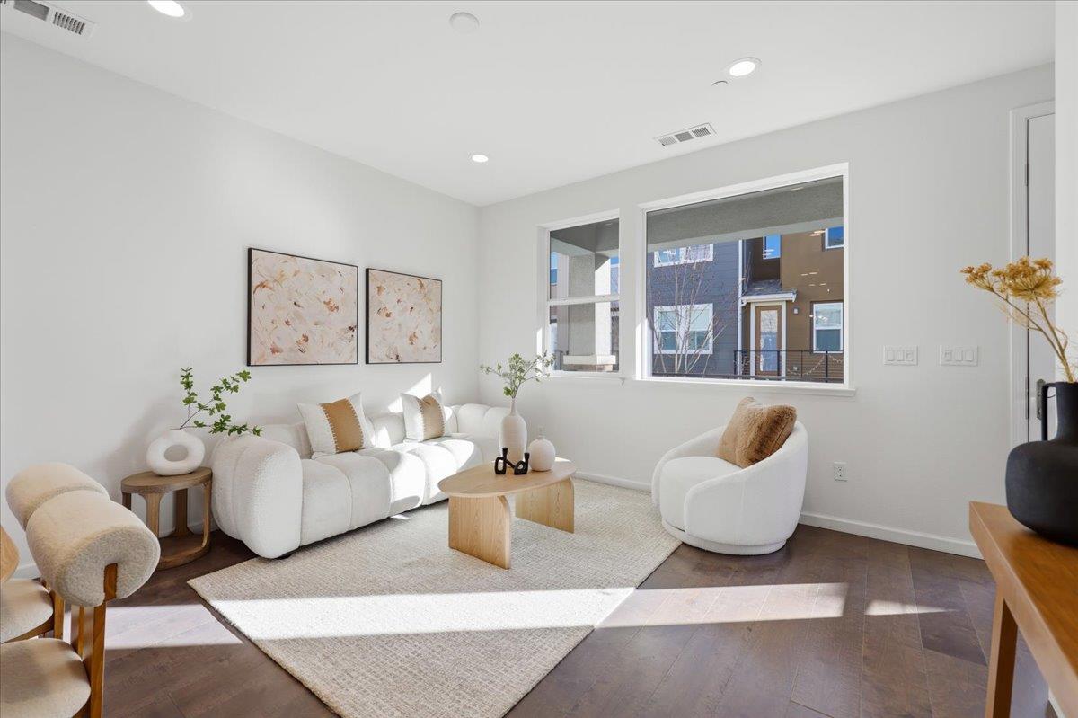 Detail Gallery Image 19 of 64 For 381 Charles Morris Ter, Sunnyvale,  CA 94085 - 4 Beds | 3 Baths